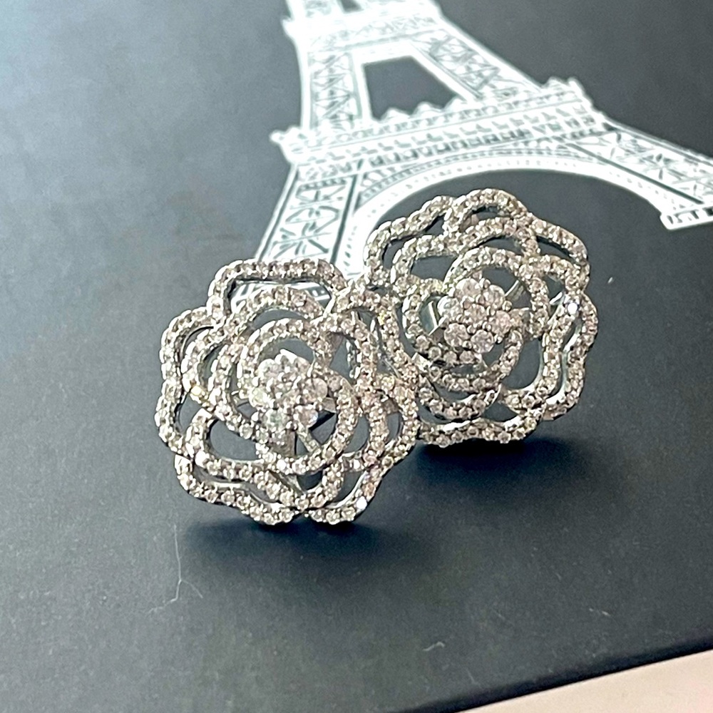 Camellia design silver cluster earrings studs